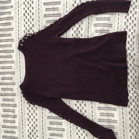 American Eagle Sweater - Picture 2 of 5